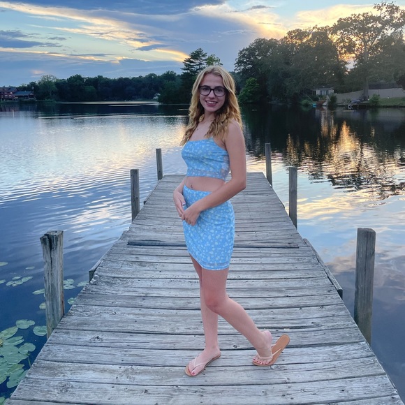 Briana Booras - Poshmark Profile Picture of Briana Booras (@breebooras) on Poshmark