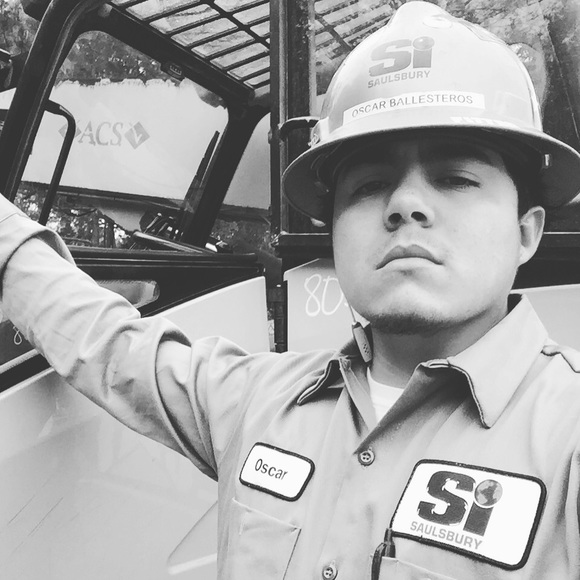 Profile Picture of Oscar Ballesteros (@oscarmg8) on Poshmark