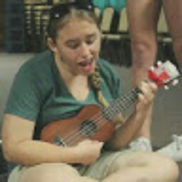 Profile Picture of Kirsten Schurk (@phantomgirl22) on Poshmark