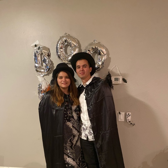 Profile Picture of Christian Alvarez (@chriscyy) on Poshmark