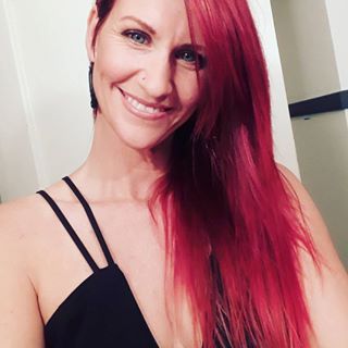 Profile Picture of Steffi Leach Harvey (@steffilh) on Facebook