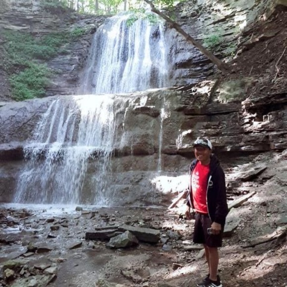 Profile Picture of Peter Lee (@peterlee833) on Poshmark