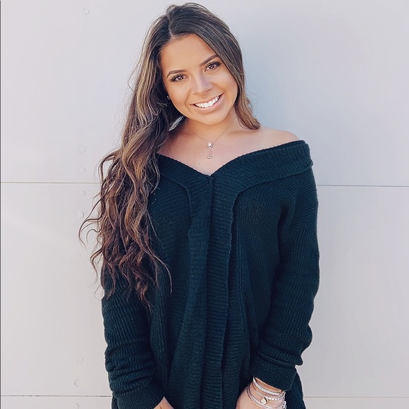Profile Picture of Nadia Patterson (@nadpatterson) on Poshmark