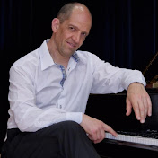 Profile Picture of Eric Muller (@eric.muller.pianiste) on Youtube