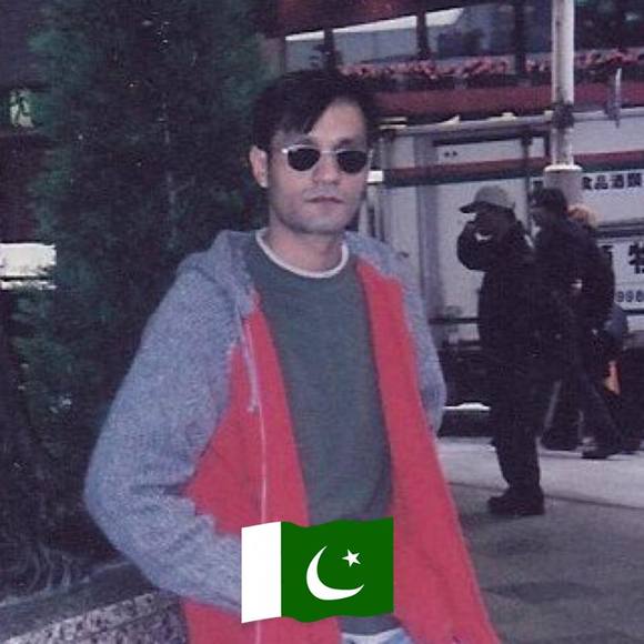 Profile Picture of Amir Malik (@amir9168) on Poshmark