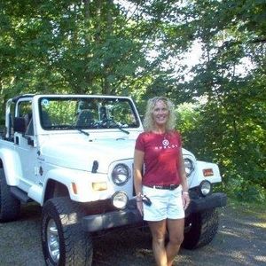 Profile Picture of Gwen Adams (@5500milesaway) on Myspace