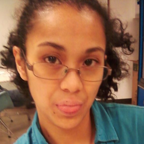 Profile Picture of Ashley Pabilonia (@tehashface) on Poshmark