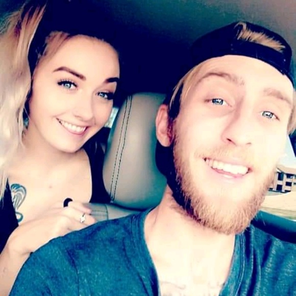 Profile Picture of Aaron Markins (@aaron_ciara) on Poshmark