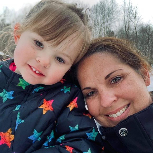 Mary Bernowski - Poshmark Profile Picture of Mary Bernowski (@marybernowski) on Poshmark