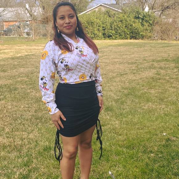 Profile Picture of Gonzalez Gonzalez (@yoselingon1996) on Poshmark