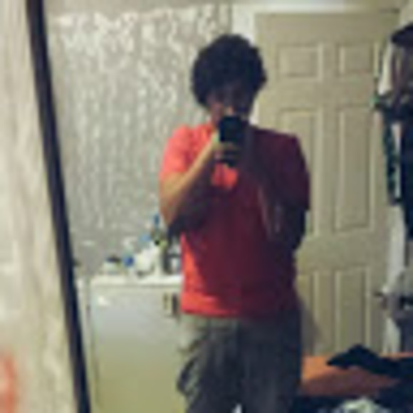 Profile Picture of Steve Rodriguez (@steverodrigu926) on Poshmark