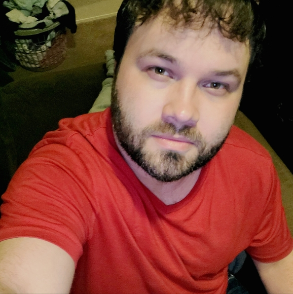 Profile Picture of Adam Reed (@adamreed081) on Poshmark