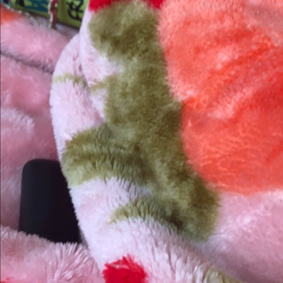 Profile Picture of Garinae Lewis (@garinaelewis) on Poshmark