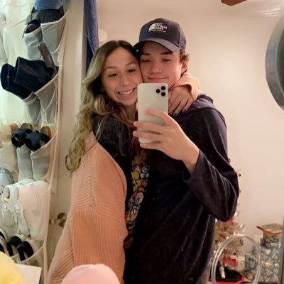 Profile Picture of Carly Barnes (@barnescarlyy) on Twitter
