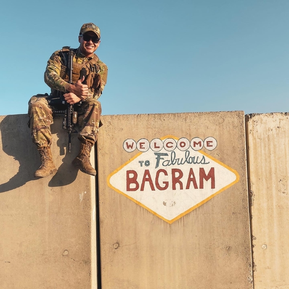 Profile Picture of Manny Duarte (@mannyd15) on Poshmark