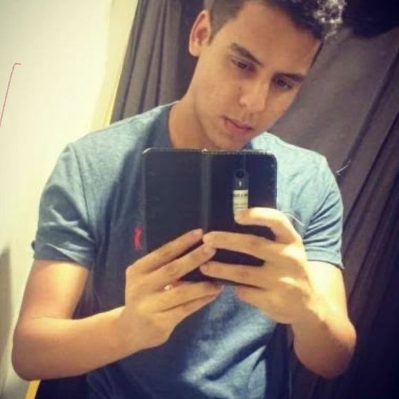 Profile Picture of Alejandro Manzano (@mkelez) on Poshmark