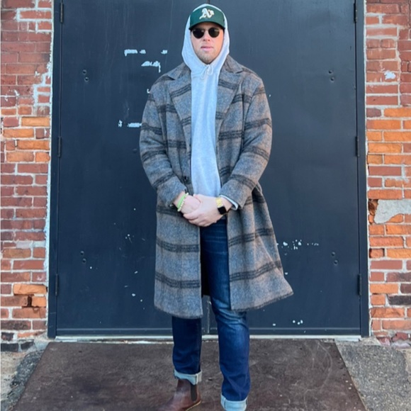 Profile Picture of Chase Alexander (@chasetrites) on Poshmark
