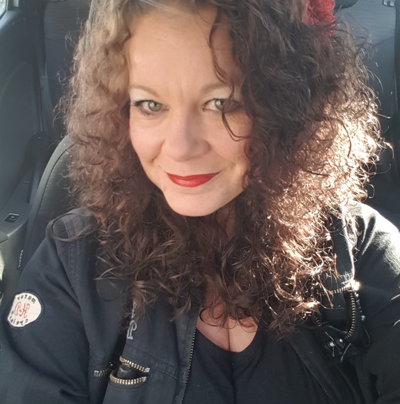 Profile Picture of Erin Fitzpatrick (@dancendoll77) on Poshmark