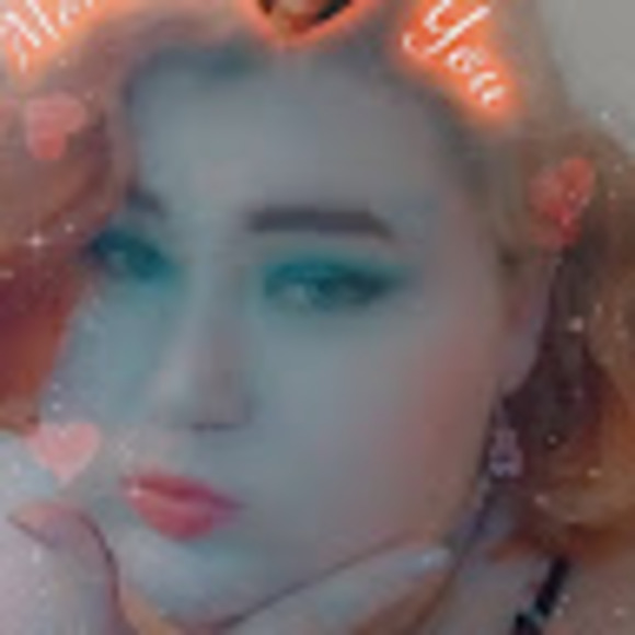 Profile Picture of Catherine Perrin (@catherineper420) on Poshmark