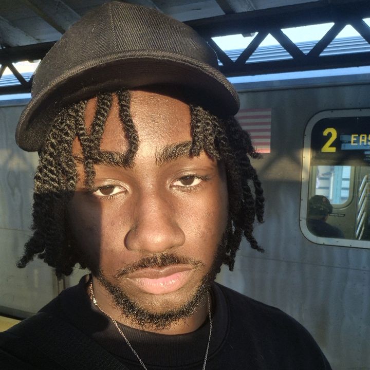 Profile Picture of theylove_damon (@damondunbar15) on Tiktok