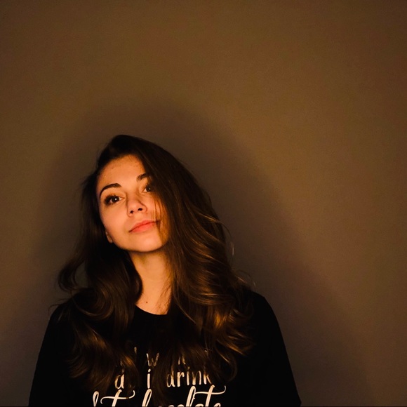 Profile Picture of Katelin Potter (@potterkatelin) on Poshmark