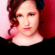 Profile Picture of Dana-Lynn Farrell (@weepingangelofmusic) on Youtube