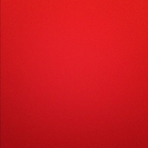 Profile Picture of Bongi Bongi (@bongibongi) on Poshmark