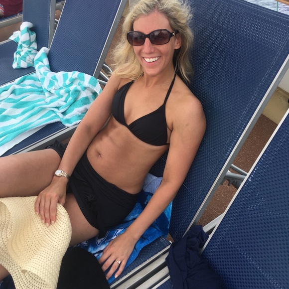 Christina Musante - Poshmark Profile Picture of Christina Musante (@cvmusante) on Poshmark