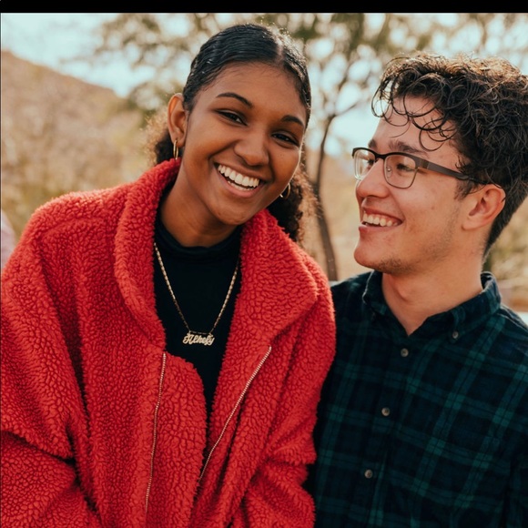 Steven Hillstead - Poshmark Profile Picture of Steven Hillstead (@stevenhillstead) on Poshmark