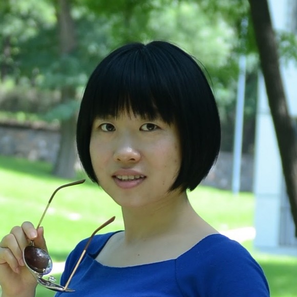Profile Picture of Min Lu (@min_lu) on Poshmark