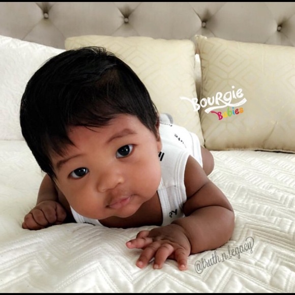 Profile Picture of Fox Fox (@fattfox) on Poshmark