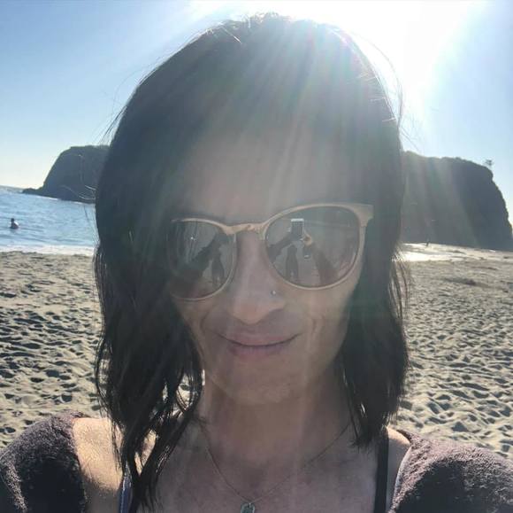 Profile Picture of Danielle Slater (@dslater8201) on Poshmark