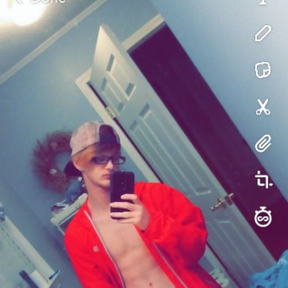 Profile Picture of Willam Jarrell (@bethndavis1990) on Poshmark
