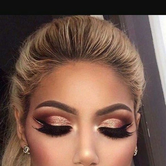 Profile Picture of Janet Gonzalez (@me1196592) on Poshmark