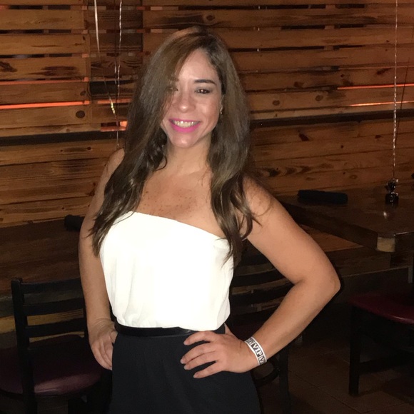 Profile Picture of Maria Sankarsingh (@mariasank) on Poshmark