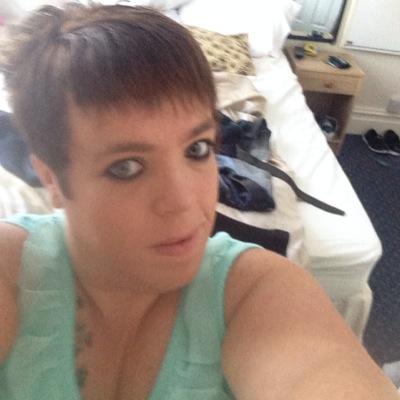 Profile Picture of Kim Sage (@kimsage9) on Twitter