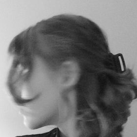 Profile Picture of Julia Felten (@lizzazahnfee) on Pinterest