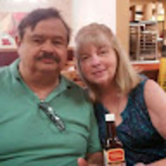 Profile Picture of Ruthelyn Rivanis (@ruthelyn19) on Poshmark