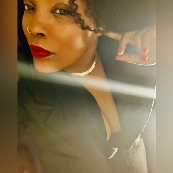 Profile Picture of Ms. Scott (@msscottbrandnew) on Poshmark