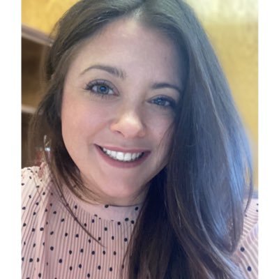 Profile Picture of Erin Walsh (@eewalsh10) on Twitter