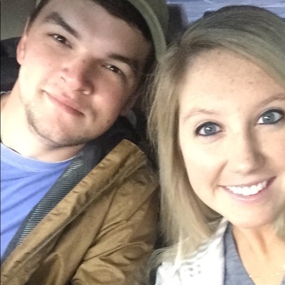 Profile Picture of Lorrin Marter (@lenewman) on Poshmark