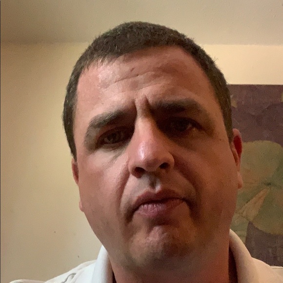 Profile Picture of Robert Wilson (@rsw0829) on Poshmark