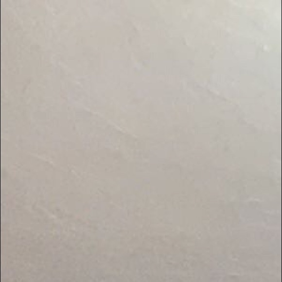 Profile Picture of Icy Icy (@yariamerlyse) on Poshmark