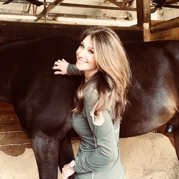 Profile Picture of Rhonda Kevlin (@rkevlin) on Poshmark