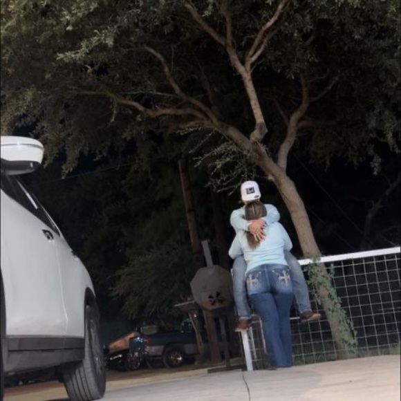 Profile Picture of Juan Fabela (@1stelfabela) on Poshmark