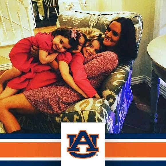 Profile Picture of Sarah Yardley (@011784) on Poshmark