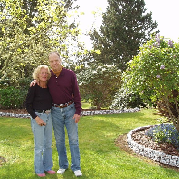 Profile Picture of Janet Gatzke (@jgplanet) on Poshmark