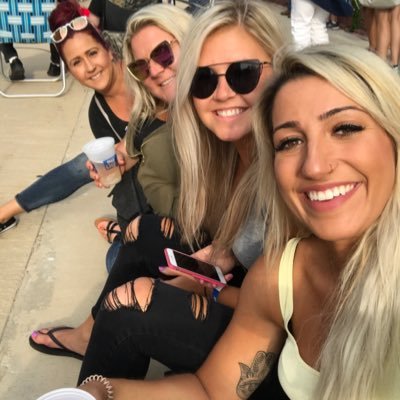 Profile Picture of Nina Ramos (@nramos29) on Twitter