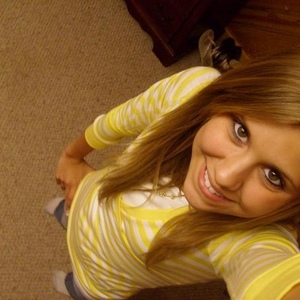 Profile Picture of Toni Bowersox (@oostarburstoo) on Myspace