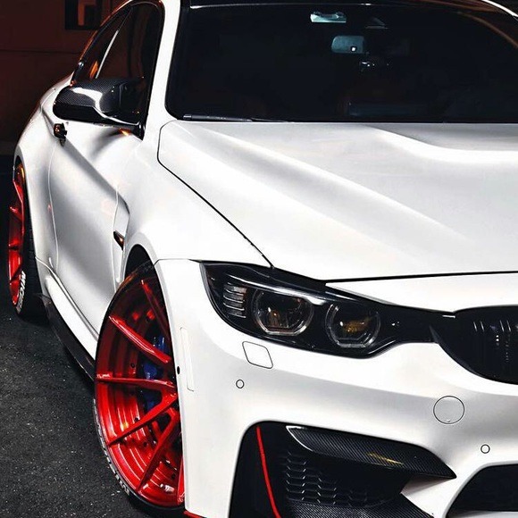 Profile Picture of Bryan Lachance (@lachance_99) on Poshmark